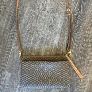 Fossil Outlet Crossbody with Built-in Wallet | Great Condition